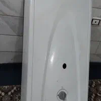آبگرمکن دیواری ایران شرق بسیار سالم و تمیز درحد