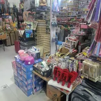 نیازمند دو عدد فروشنده یه خانم و یک کودک پسر