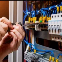 انجام خدمات برق صنعتی و ساختمان (اورژانس برق)