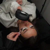 جذب مدل واسه اکستنشن مژه