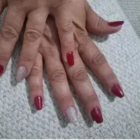 خدمات کاشت ناخون