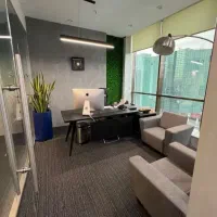 منشی خانم برای مدیرعامل