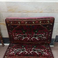 پشتی مخمل