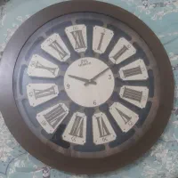 ساعت دیواری