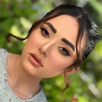 میکاپ کار