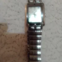 ساعت وچاقو