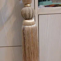 گل میخ پرده