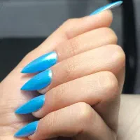 مدل کاشت ناخن برای تکمیل آلبوم