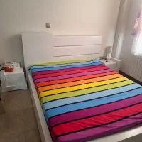تخت دو نفره با تشک و اینه و دراور