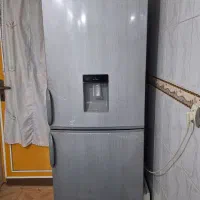 فروش فوری یخچال فریزر امرسان۳ سال کارکرد، در حد نو