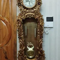 ساعت ایستاده شیک و سالم