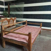 تخت چوبی ۳ نفره