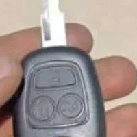 یک دسته کلید همراه سوییچ ماشین گم شده