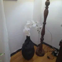 گلدان پتینه و گل ارکیده ی لمسی خارجی