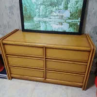 کنسول۶ کشو چوب گردو تمیزو سالم دراور هم میشه گفت