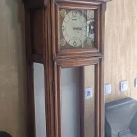 ساعت ایستاده قدیمی