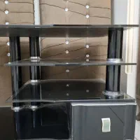 میز تلویزیون، شیشه ای