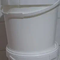 سطل سفید درب دار