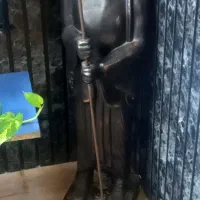 نیلز مجسمه