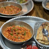 به یک نفر نیروی ساده و ظرفشور نیازمندیم