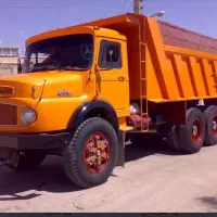 راننده کار کارخانه ماشین سنگین