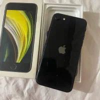 آیفون se2020