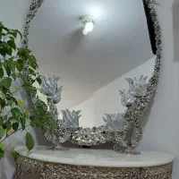 آینه و شمعدان برنجی