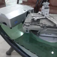 پرژکتور در حد نو