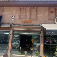 فروش مغازه ۹متری بر اصلی خیابان خمینی