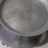یک دیگه بزرگ  در حدنو و تشت بزرگ  و تشت گوچک