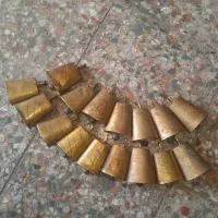 تعداد ۱۲عدد گوشواره  طرح قدیمی خوش صدا