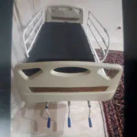 تخت بیمارستانی