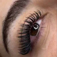 اکستنشن و لیفت مژه و ابرو