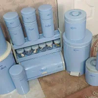 ست سرویس آشپزخانه از قبیل جای حبوبات ، جای برنج
