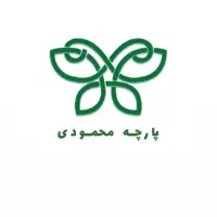 فروشنده در فروشگاه پارچه