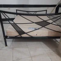 تخت خواب و تشک دو نفره