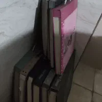 تعدادی اابوم کاغذ دیواری برای فروش هست،،