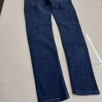 شلوار یکیش نو اون یکی استفاده شده