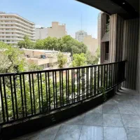 فروش-آپارتمان-سه-خواب-لوکس-مستر-دار-با-2-پارکینگ