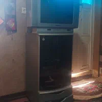 تلویزیون 21 با میز و دی وی دی