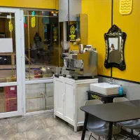 نیروی کار خانوم و آقا برای آبمیوه و کافی‌شاپ