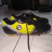 کتانی فوتبال اصل انگلیس