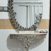 آینه و پایه فلزی