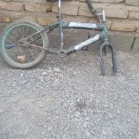 دوچرخه 16 نیاز به تعمیر