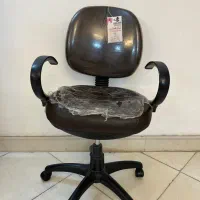 صندلی اداری چرخدار سالم و تمیز