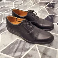 کفش پاما سایز ۴۳ چرم اصل تبریز و بوت کتونی