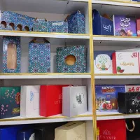 کارگر کارتن سازی