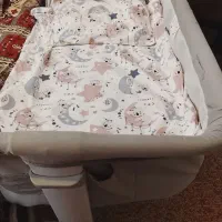 تخت کنار مادر،کریر،آغوشی