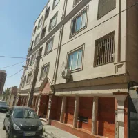 آپارتمان-شهرک-گلها-جنب-پمپ-گاز