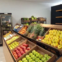 نیروی خانم اشپز و خدماتی